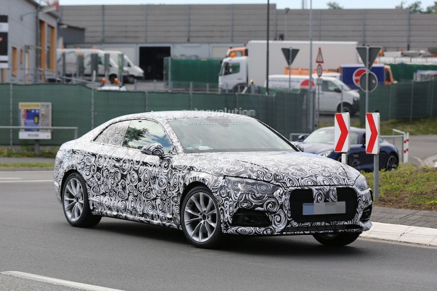 В Audi вывел на обширный тест-драйв модель A8